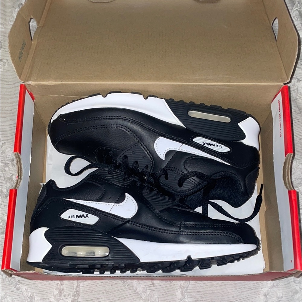 Nike Air Max 90 Black and White Sneakers